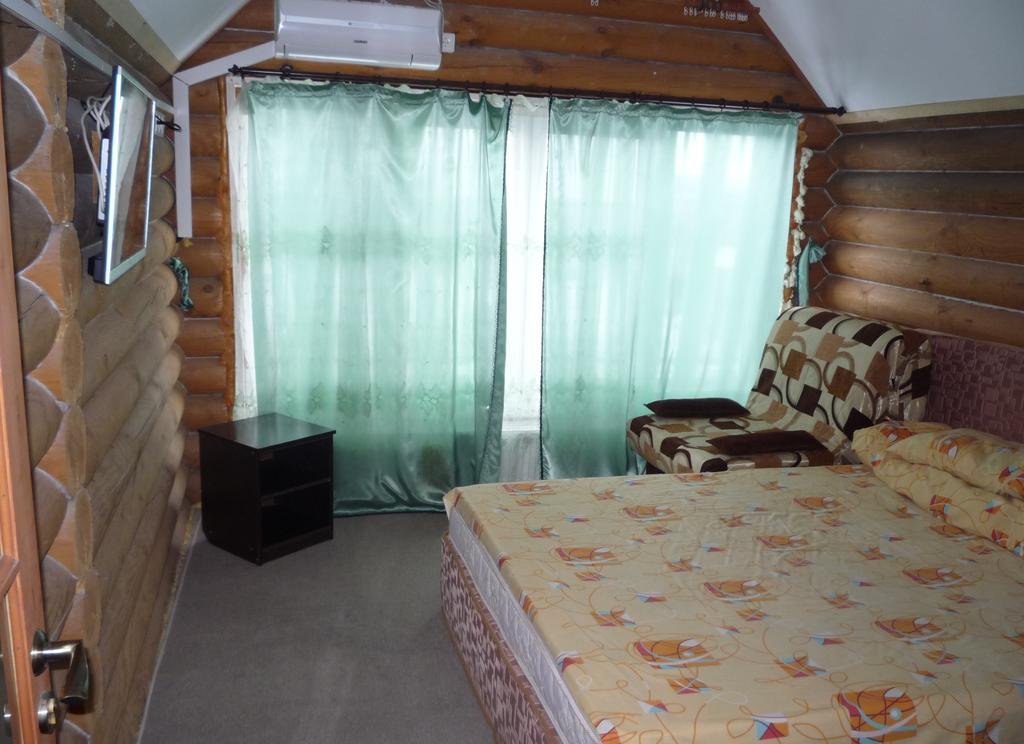 Hotel Restaurant Complex Boyarskiy Dvor Boyarka Стая снимка