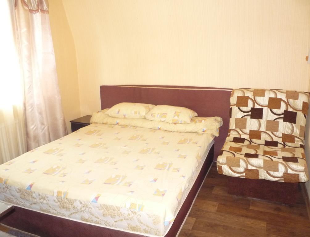 Hotel Restaurant Complex Boyarskiy Dvor Boyarka Стая снимка